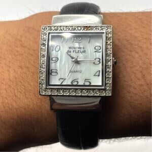 Retro Silver Montres de Fleur Cuff Watch